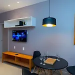 Apto Novo No Arpoador - 4 Quartos - 200M Da Praia